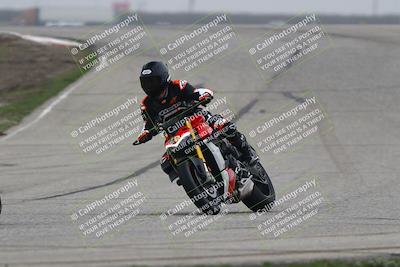 media/Nov-29-2025-TrackDaz (Sat) [[10ae2d9bce]]/B Group/Session 3 (Outside Grapevine)/